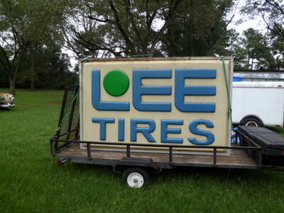 lee tire.JPG