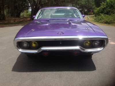 1971-plymouth-road-runner-440-6-pack-4-speed-plum-crazy-white-interior-show-race-3.jpg