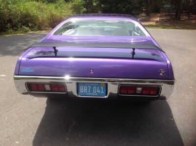 1971-plymouth-road-runner-440-6-pack-4-speed-plum-crazy-white-interior-show-race-5.jpg
