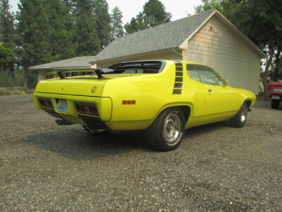 mopar-1971-plymouth-road-runner-383-4-speed-air-grabber-matching-numbers-3.jpg