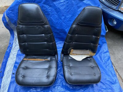 74 BucketSeat1.jpg