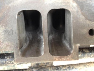 516 heads ported.jpg 516 heads ported.jpg