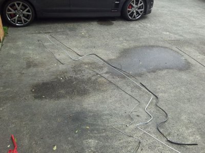 Fuel line 2.jpg Fuel line 2.jpg