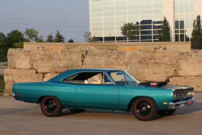 69.5 Roadrunner 4406bbl A12 Q5 white interior.jpg