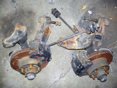 FrontDiskBrakes01.jpg FrontDiskBrakes01.jpg