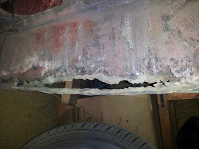 sm_hiding.jpg sm_hiding.jpg