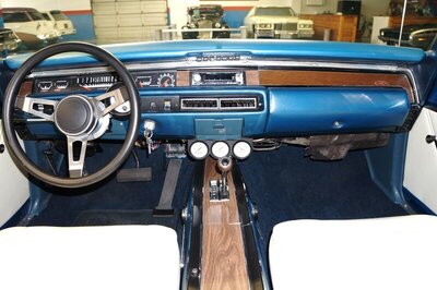 68-GTX-TRIM-DASH-12.jpg