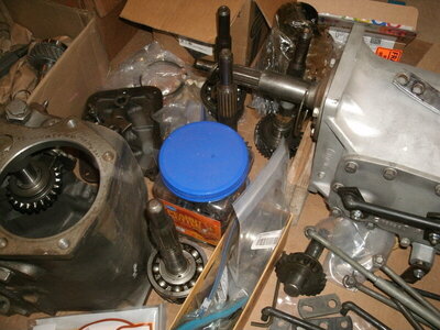 Hemi 4 spd Trans and Parts 015.JPG