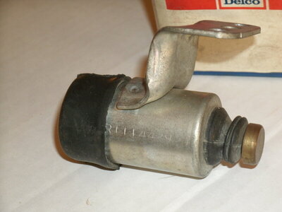 NOS DR1114429 solenoid 004.JPG