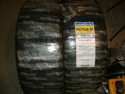 Tires 002.JPG