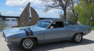 ub-of-Fenelon-Falls-Canada-7-01-2022-draw-1971-Plymouth-GTX-with-a-440-left-side-water-550x300-1.jpg