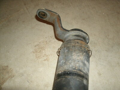 steering part and 70 grille 005.JPG