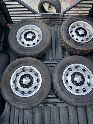 DB6A2F67-9648-4427-AD7B-AD6E6E88F4E8.jpeg DB6A2F67-9648-4427-AD7B-AD6E6E88F4E8.jpeg