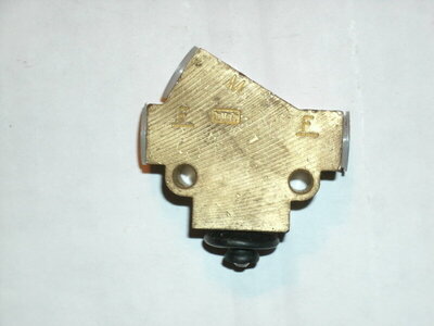 NOS Metering valves Disc Brakes 015.JPG NOS Metering valves Disc Brakes 015.JPG