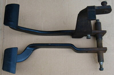 71-74 B body 4 speed pedals AA.jpg