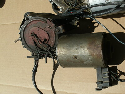 Wiper motors 3spd 003.JPG