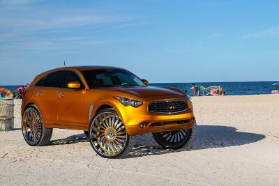 nfiniti%2BFX%2Bcrossover%2BSUV%2Bgets%2Bhuge%2Bcustom%2Bchrome%2BForgiato%2BWheels%2B%25281%2529.jpg