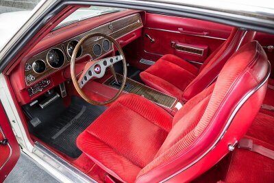 1970-amc-javelin-sst.jpg