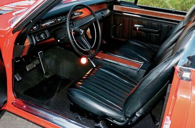 1970-dodge-coronet-rt-interior.jpg?fit=around%7C770:481.jpg