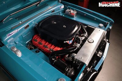 1965 AP6 Australian Valiant 5.7 Hemi Safari Wagon 04.jpg