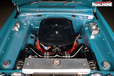 1965 AP6 Australian Valiant 5.7 Hemi Safari Wagon 09.jpg