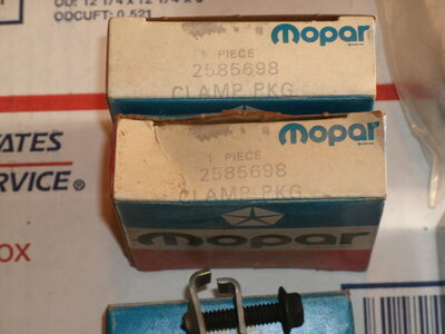 NOS Mopar parts Ex Clamps 005.JPG