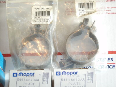 NOS Mopar parts Ex Clamps 008.JPG