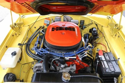 1970-Dodge-Super-Bee-426-engine.jpg