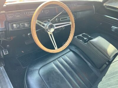 68 wgn dash.jpg 68 wgn dash.jpg
