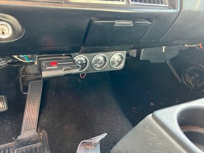 68 wgn lower dash.jpg 68 wgn lower dash.jpg
