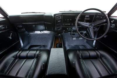 ford-falcon-xb-gt-hardtop-interior-front.jpg