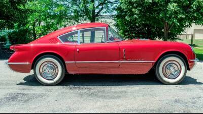 vette-Corvair-Motorama-Replica-prototype-handmade-fiberglass-concept-Zora-Duntov-Barris-fastback.jpg