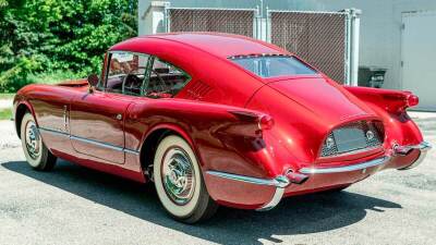 vette-Corvair-Motorama-Replica-prototype-handmade-fiberglass-concept-Zora-Duntov-Barris-fastback.jpg