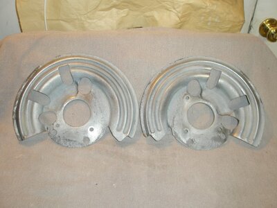 Spindles Shields Mounts Bolts 006 (Small).JPG Spindles Shields Mounts Bolts 006 (Small).JPG