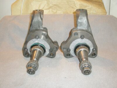Spindles Shields Mounts Bolts 020 (Small).JPG Spindles Shields Mounts Bolts 020 (Small).JPG