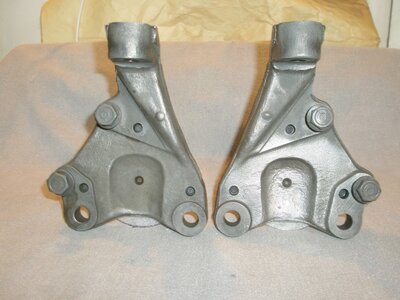 Spindles Shields Mounts Bolts 021 (Small).JPG
