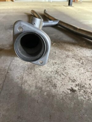 exhaust pipe flange.jpg