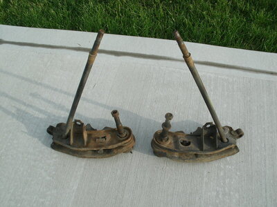 1970-72 Lower control arms 001.JPG