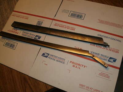 Garage parts more 057.JPG