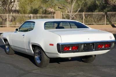 1971_plymouth_road_runner_158333222987d37e792c4410a50.jpg