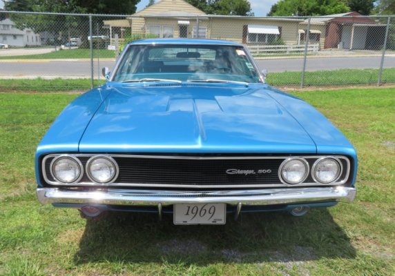000 69 Charger 500 Hemi 2.jpg