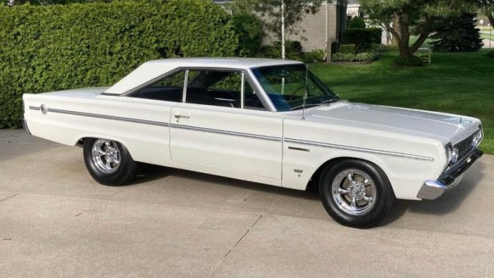 000 1966 Hemi belvedere 1.jpg