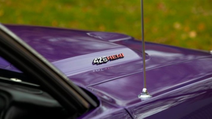 00 70 Hemi Challenger RT 2.jpg