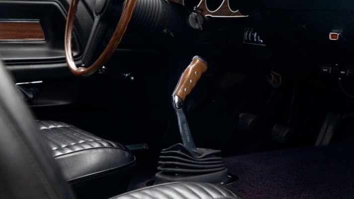 00 70 Hemi Challenger RT 5.jpg