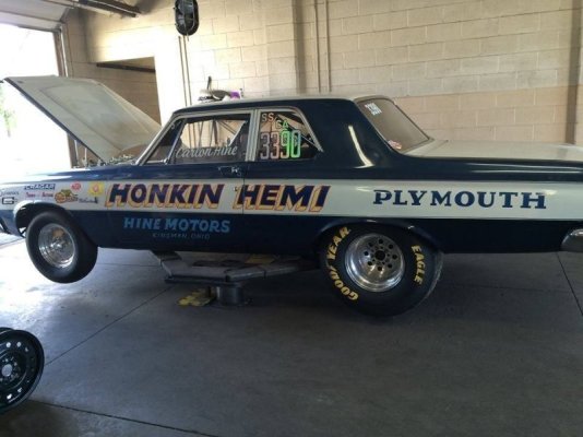 Misc Mopars (36).jpg