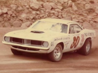 1970_Plymouth_Barracuda_426_Hemi_pike__s_Peak_Hillclimb_NASCAR_Race_Car_Front_1.jpg