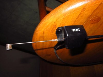 drivers side vent cable 002.JPG