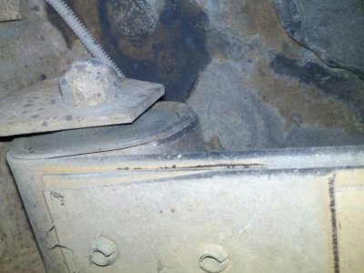 74runnerLspringBushing1.jpg