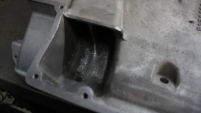 Intake Edelbrock STR-14-6 RB 440 Cross Ram Tom Hoover 9-1975 modification bulletin manifold #1.jpg