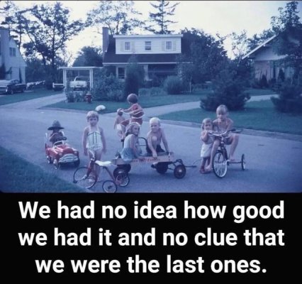 Smiley 70's kids having fun we didn't know we would be the last.jpg Smiley 70's kids having fun we didn't know we would be the last.jpg